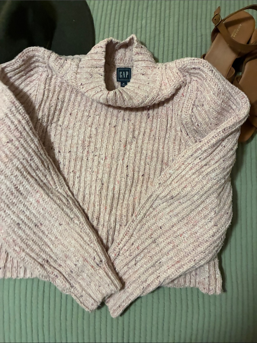 GAP Soft Pink Med-Speckled Ribbed Turtleneck Sweater with FREE knit pink hat